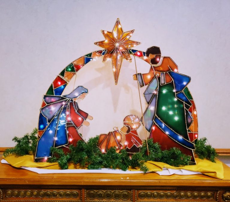 Why You You Should Add This Nativity Display to your To Do List Next Holiday Season