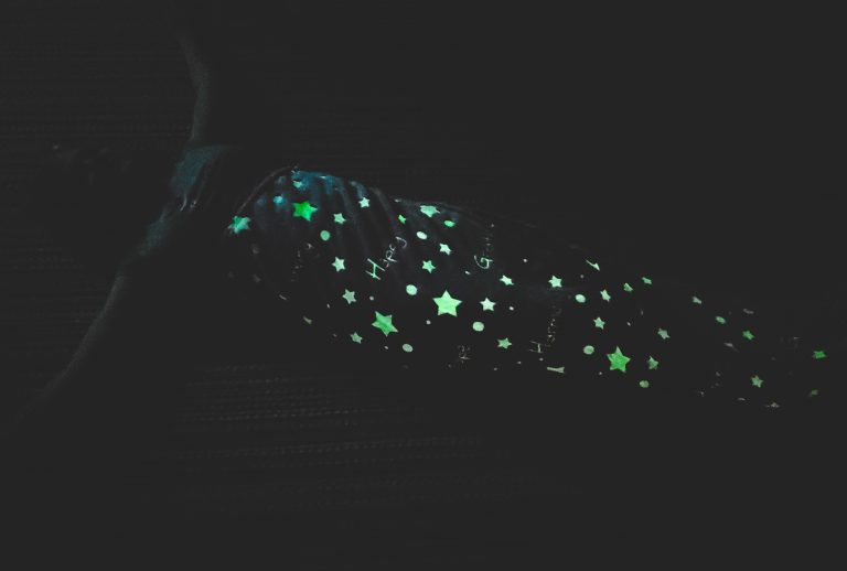 Glow in the Dark Mermaid Tail Blanket Review