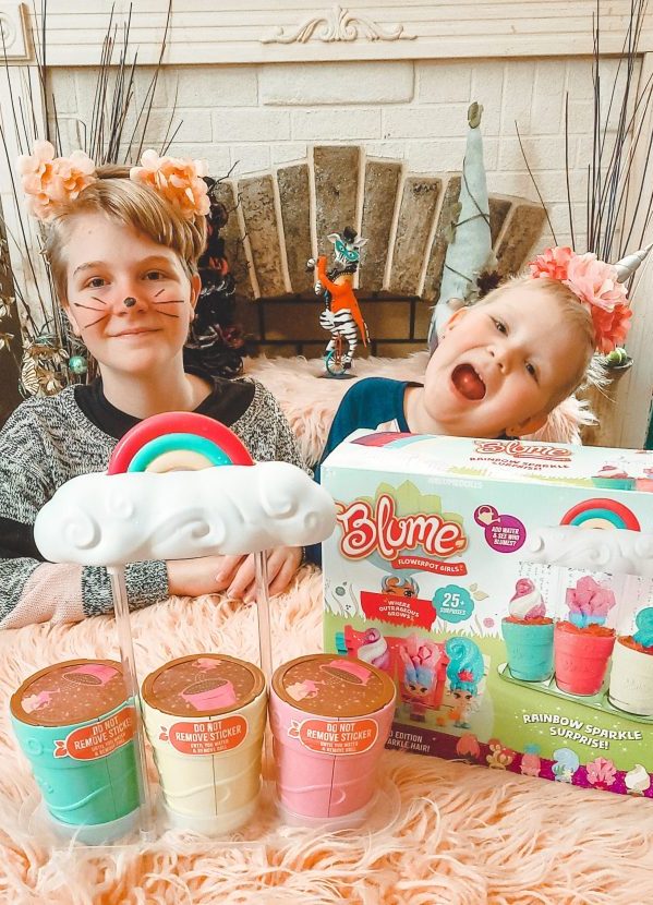 Discover the World of Blume Dolls and their unique unboxing experiences in this Blume Dolls Review! Part of our 2020 Holiday Toy and Gift Guide for Kids!