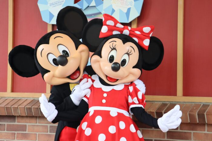 mickie and minnie for preschoolers disney gift guide